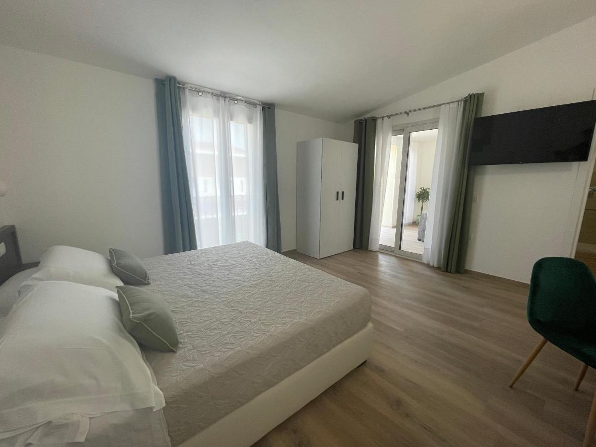 Admayora Guest House Villasimius Exterior foto
